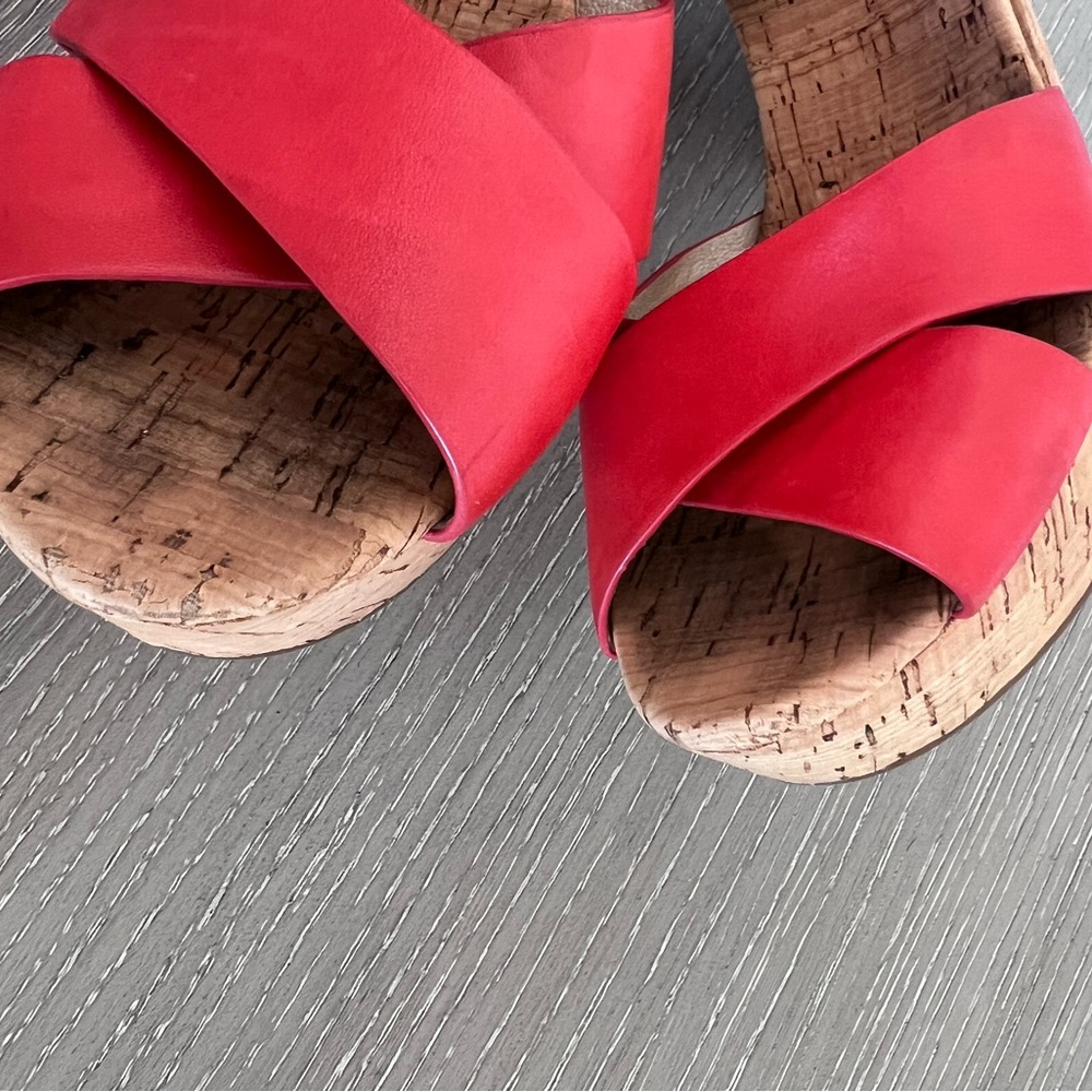 Mikhael Kors platform sandals size 8.5 - Picture 8 of 15